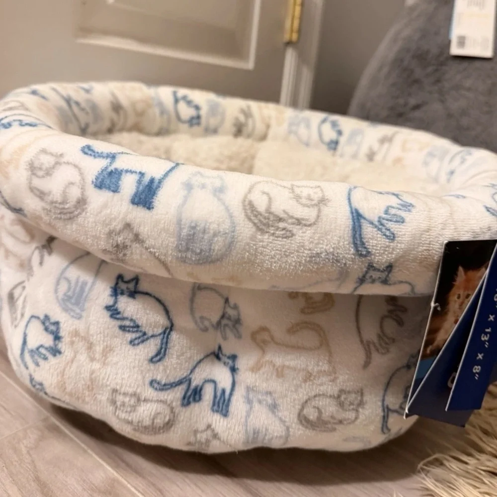 Cozy Cat Bed with Blue and Cream Cat Print